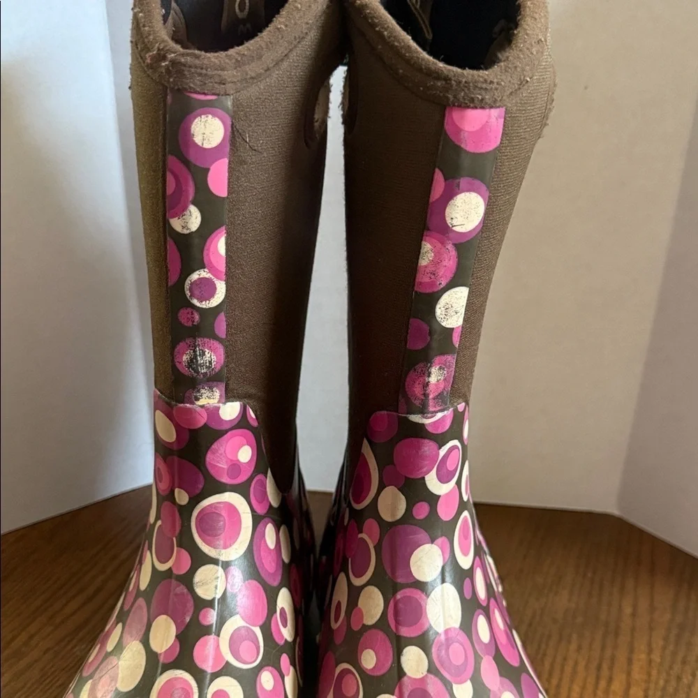 Bogs Kids' classic high bubbles Brown and Pink Boots. Size 5